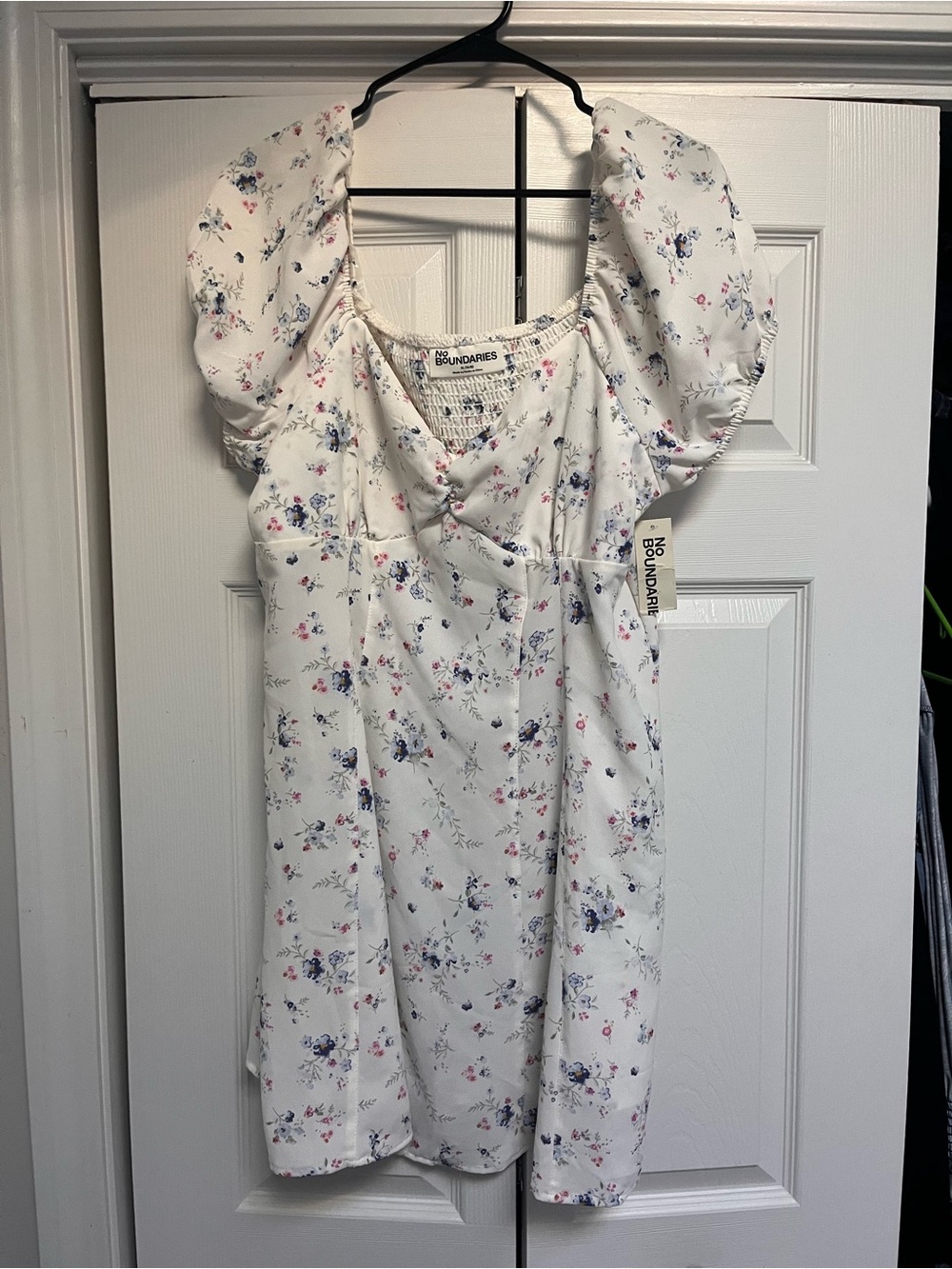 White Floral Puff-Sleeve Dress